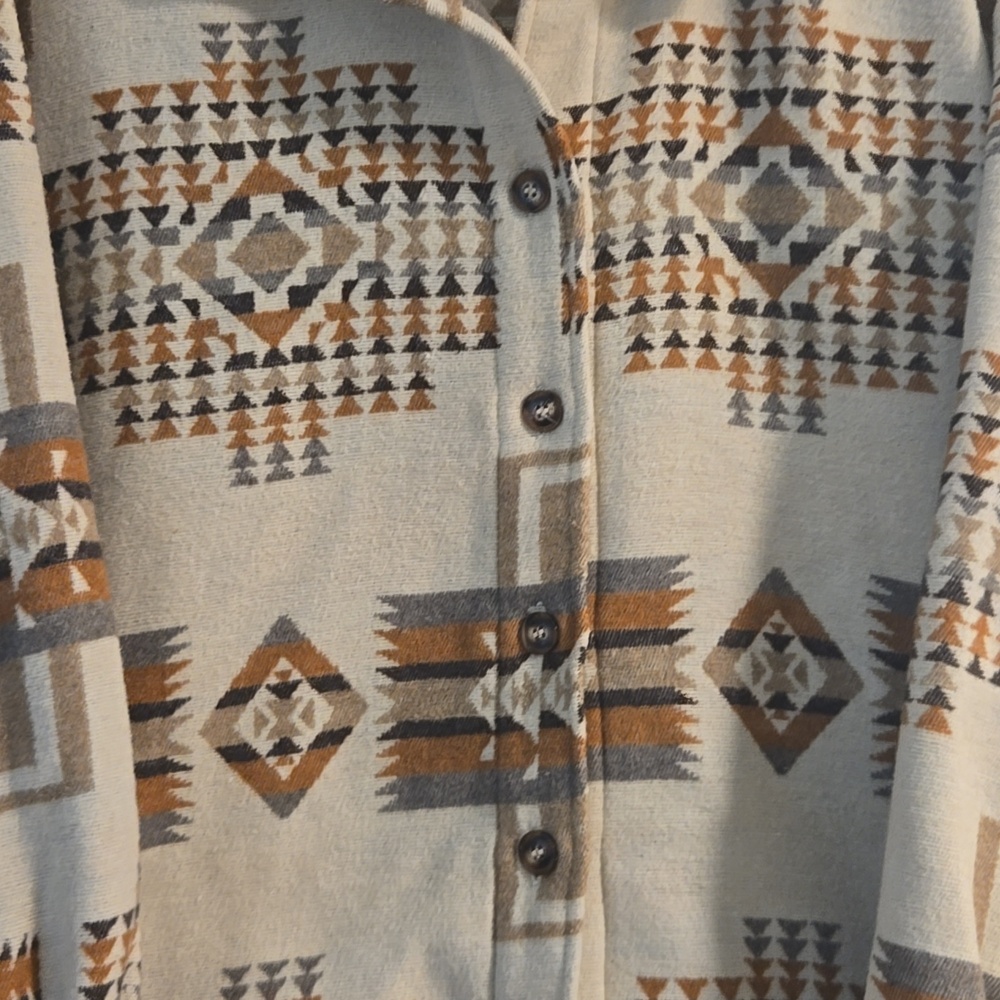 Elleborn Aztec Shacket - Picture 7 of 9